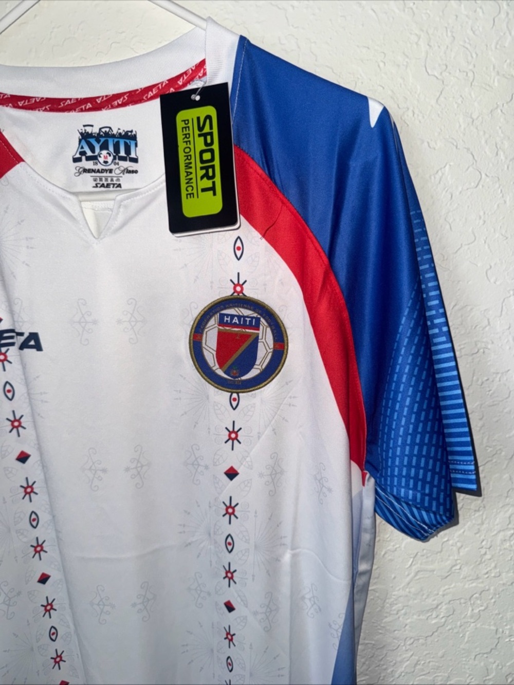 ✅NWT Haiti World Cup 2026 Soccer Jersey - Picture 5 of 8